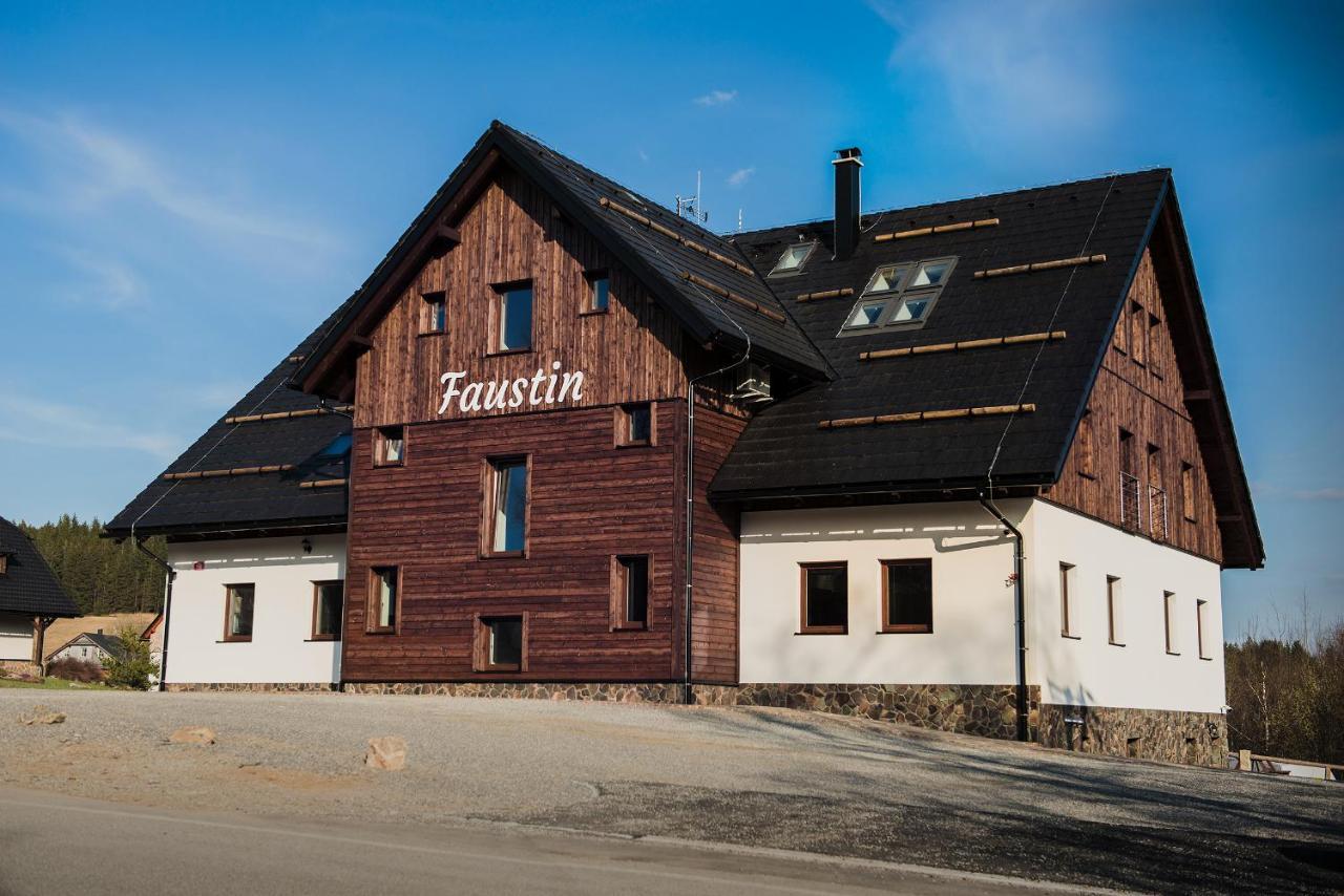 Apartmany Faustin Квилда Экстерьер фото